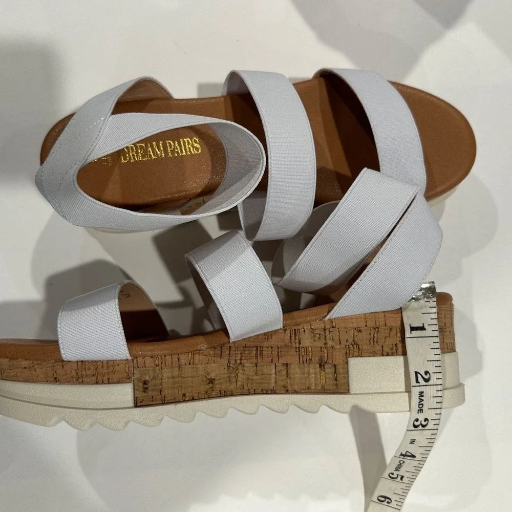 DREAM PAIRS Casual Platform Sandals‎ - Size 9 - NEW IN BOX.